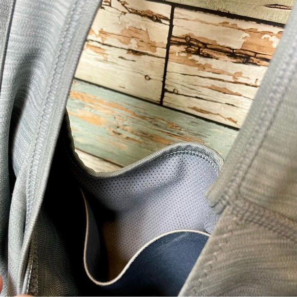 Nike Women's Dri-FIT Swoosh Size Small Support Padded Sports Bra Grey Black - Picture 2 of 4